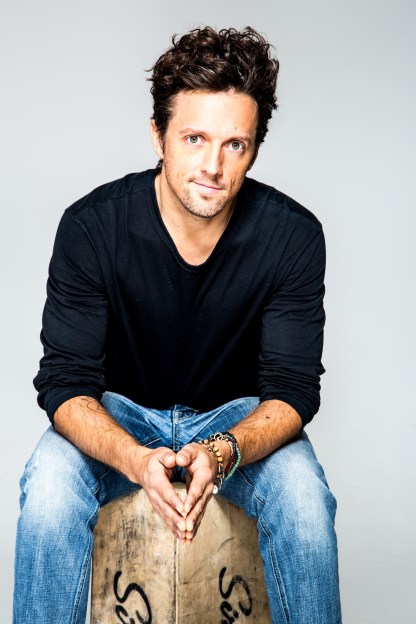 Jason-Mraz-Press-Photo-4