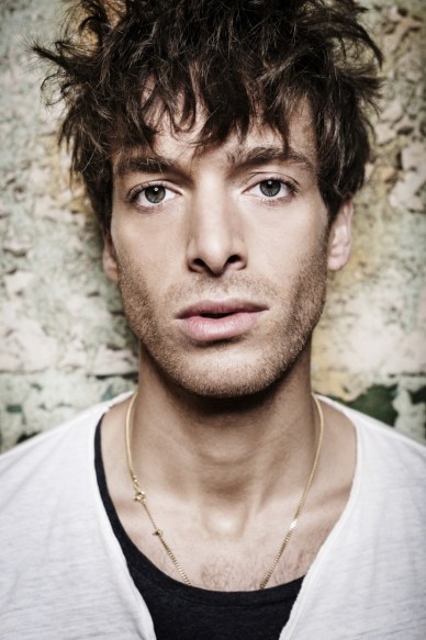 Paolo-Nutini-Press-Photo-1-Photo-Credit-Shamil-Tanna